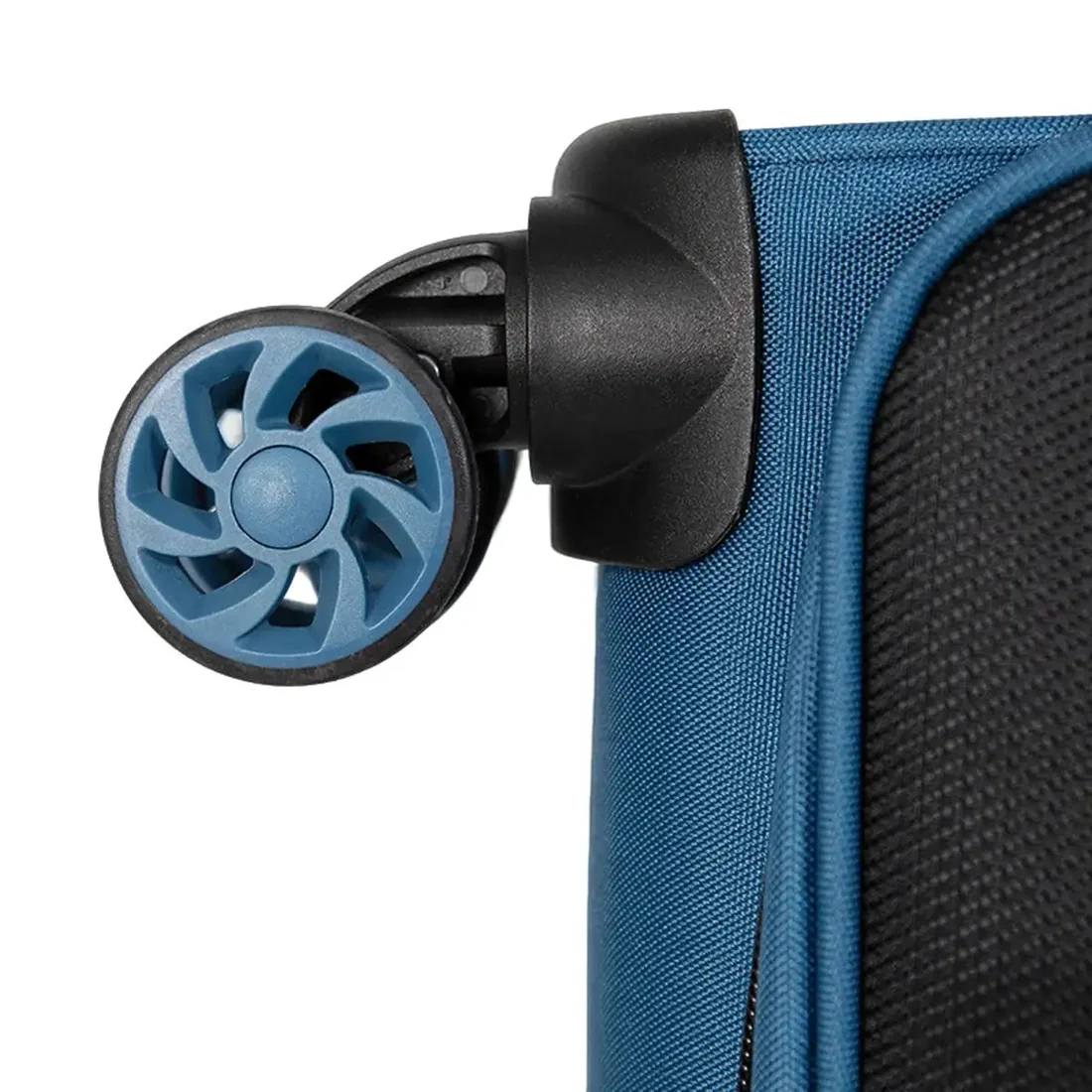 Spirit C-Lite silent 360 spinner wheel close-up